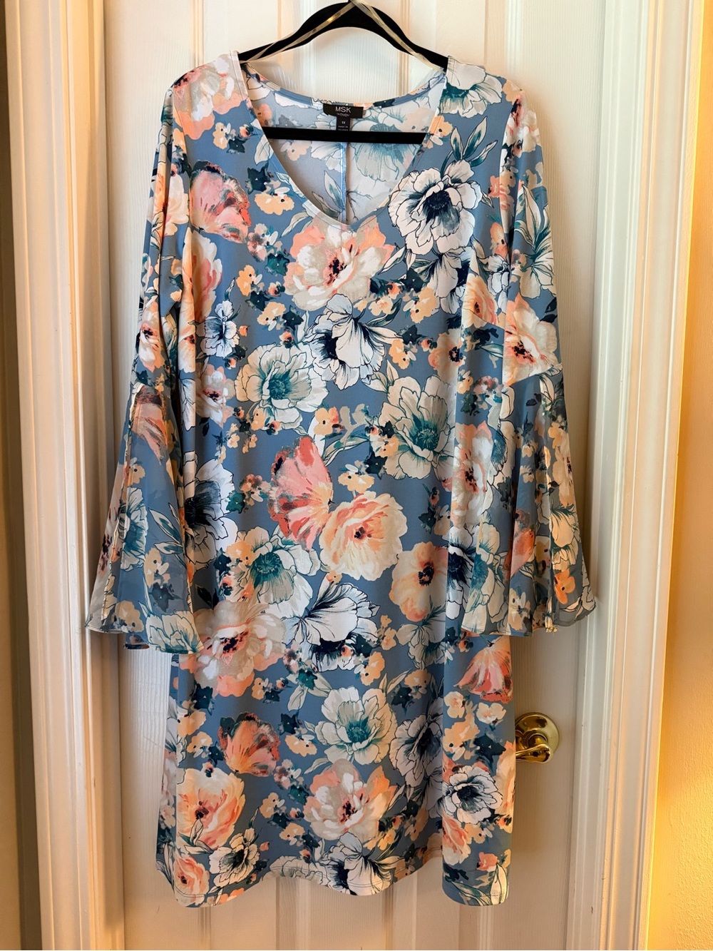 MSK Dusty Blue Floral V-Neck Bell Sleeve Dress